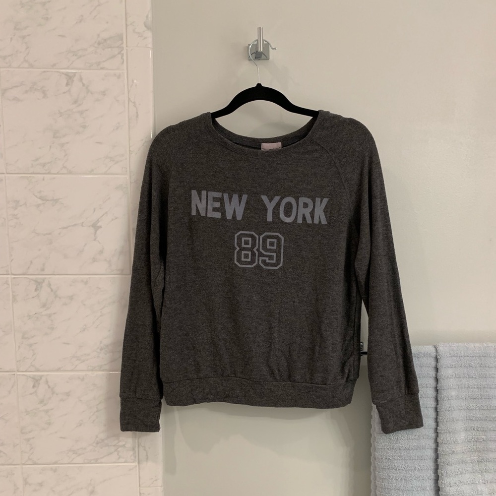 🔴LAST CHANCE! Grey New York sweater